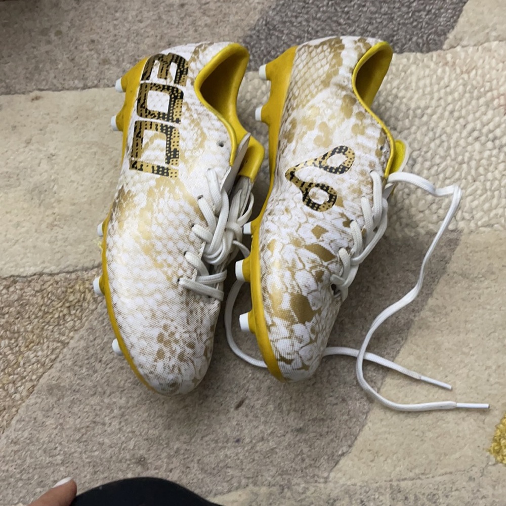 Cleats - Picture 4 of 4